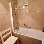 Bel Avec Terrasse A Deux Pas De La