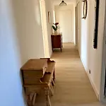 Bel Avec Terrasse A Deux Pas De La