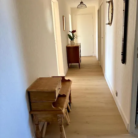 Elegant, Terrasse, Garage Prive & Wi-fi