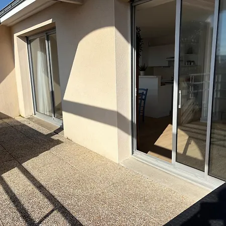 Elegant, Terrasse, Garage Prive & Wi-fi アパート *