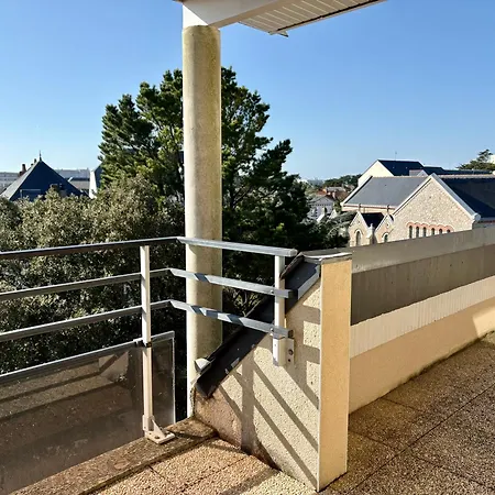 Elegant, Terrasse, Garage Prive & Wi-fi